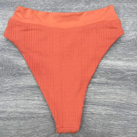 L*Space Pointelle Rib Lee Lee Top & Pointelle Rib Court Bottoms in sunset - Picture 10 of 16